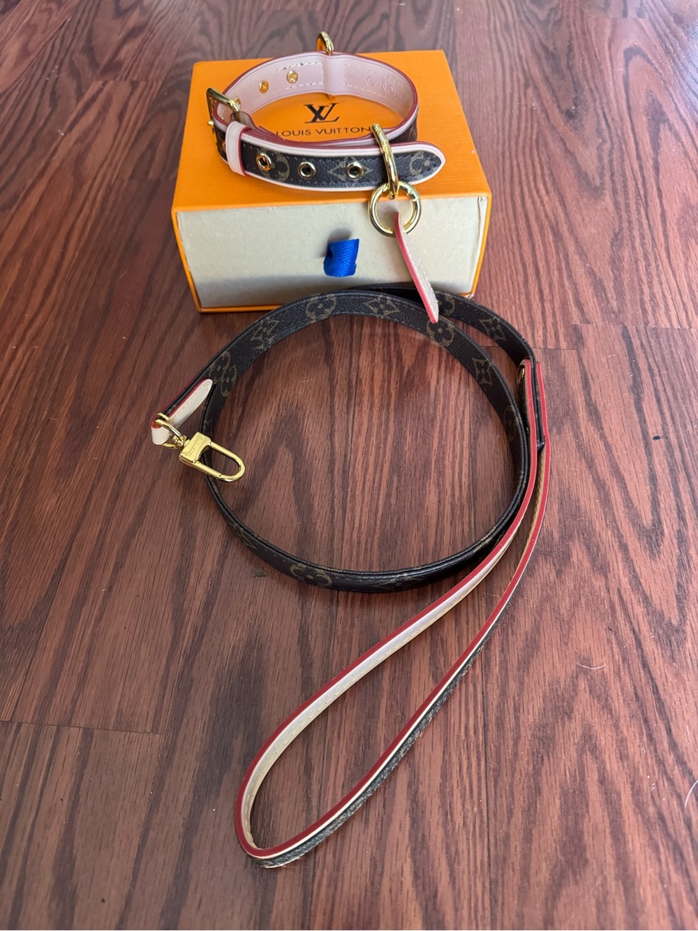 Louis Vuitton Brown Monogram Dog Collar& Leash